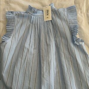 FRAME light blue  Pleated Ruffle Trim Sleeveless Blouse Mock Neck